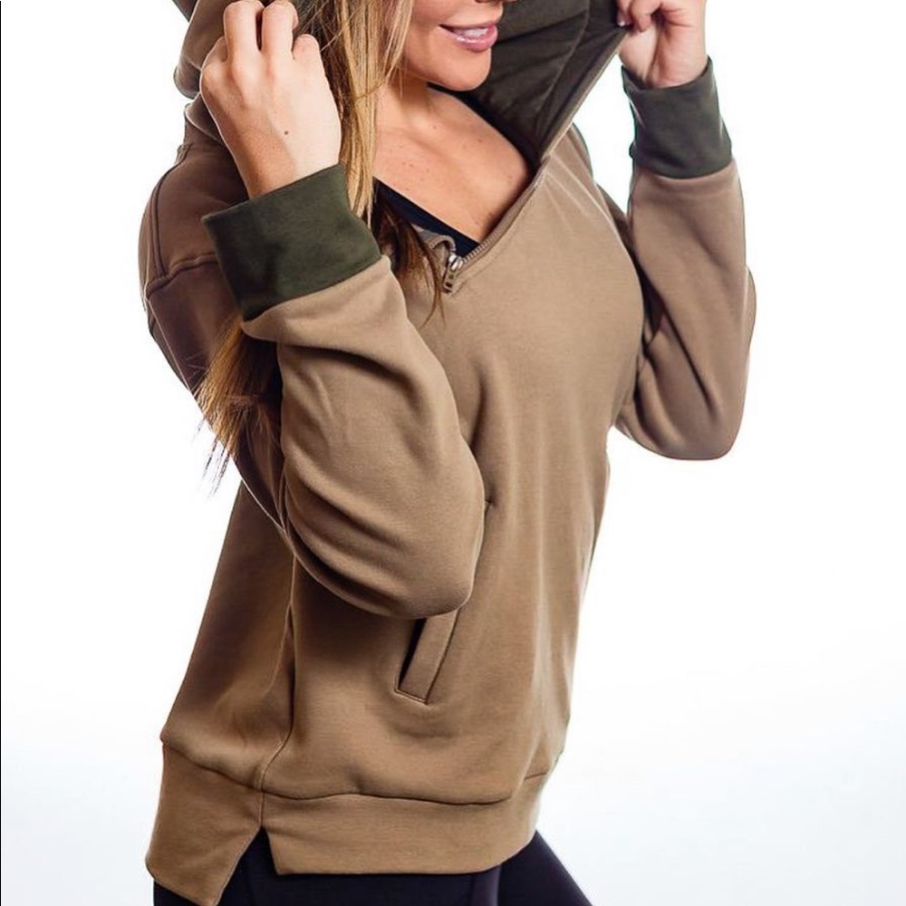 P’tula Megan “Distinct” full length hoodie